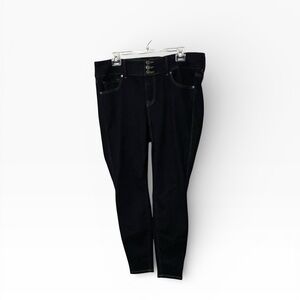 Torrid Women’s Size 14R Super Soft Jegging Jeans High-Rise 3 Button Dark Wash